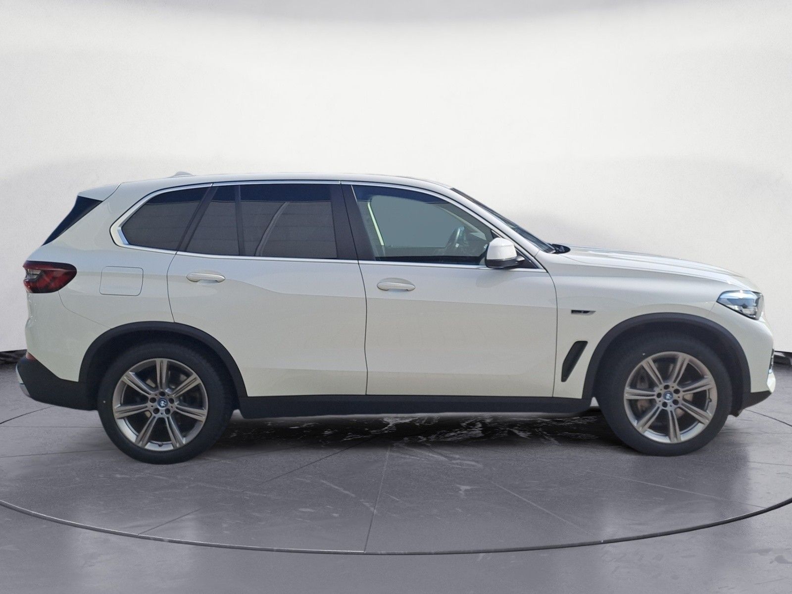 BMW X5 xDrive45e Komfortsitze 20-Zoll Räder Driving  foto 7