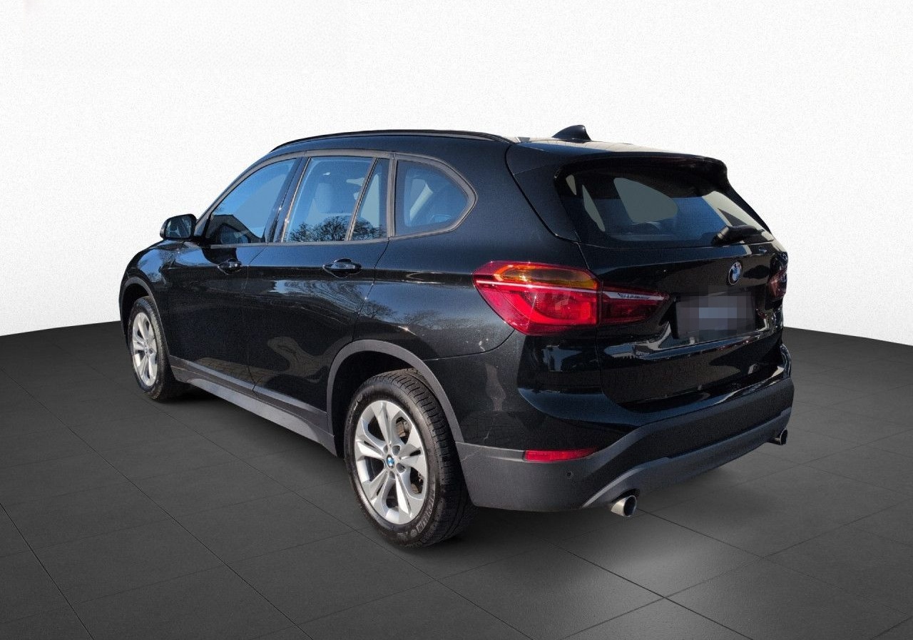 BMW X1 xDrive18d Navi Stop+Go LED Parkassis SHZ PDC foto 6