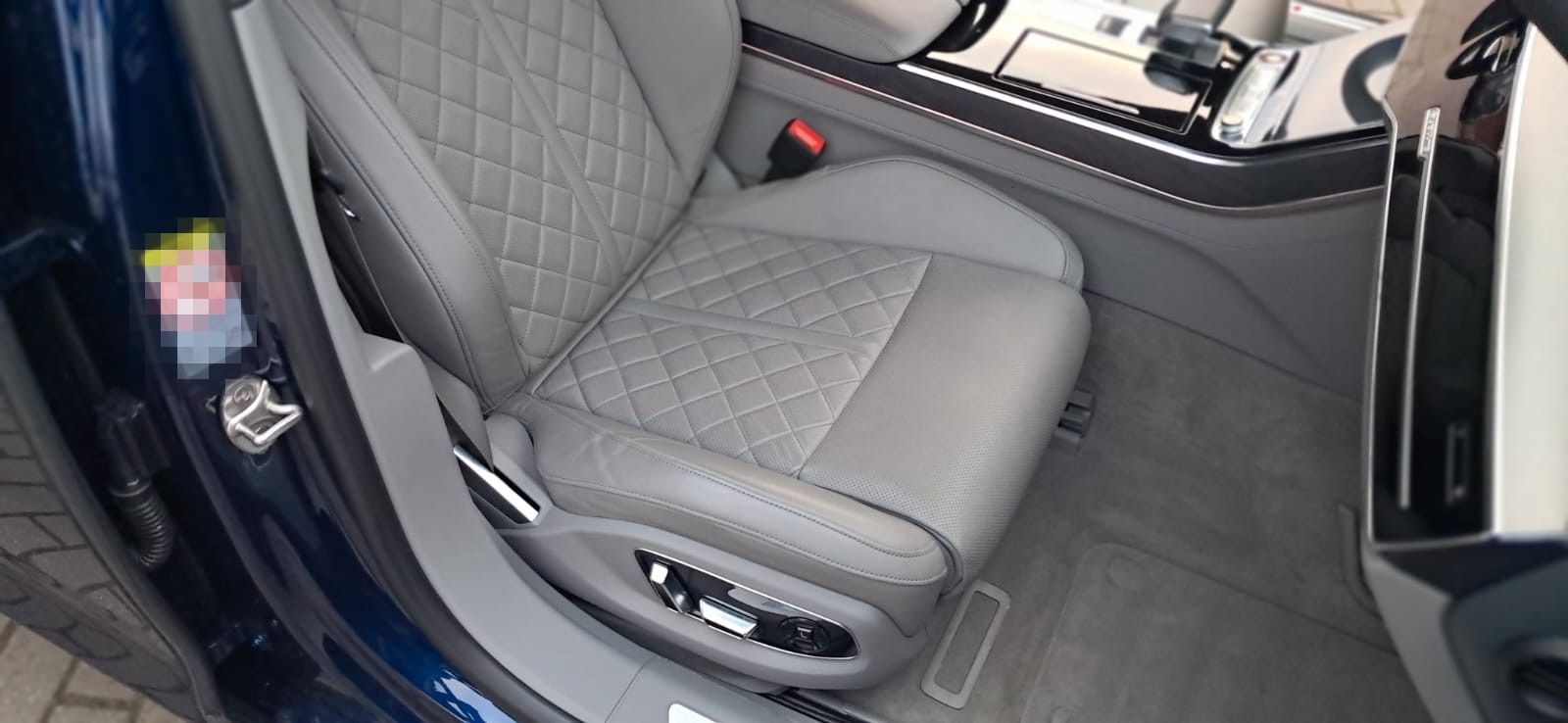 Audi S8 4.0 TFSI quattro foto 11