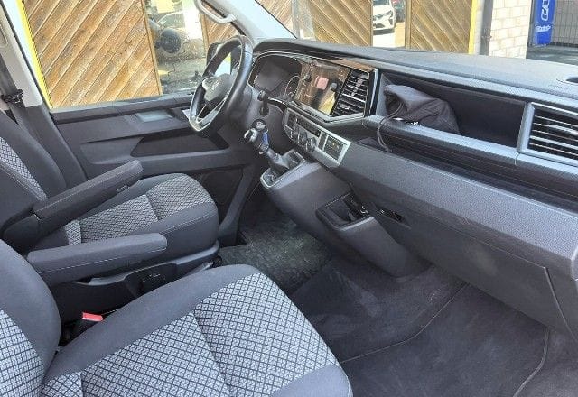 Volkswagen T6 Multivan T6.1 2.0 TDI Trendline 7-Stize Stand foto 11
