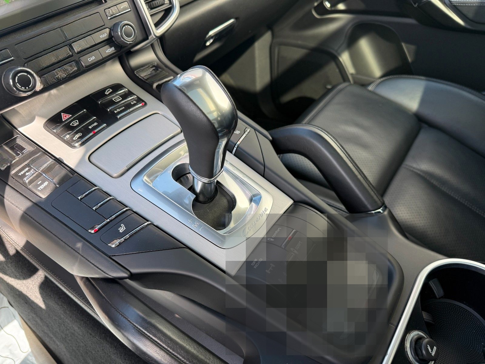 Porsche CAYENNE GTS PANO SPORT-DESIGN 1.HAND LEDER foto 16