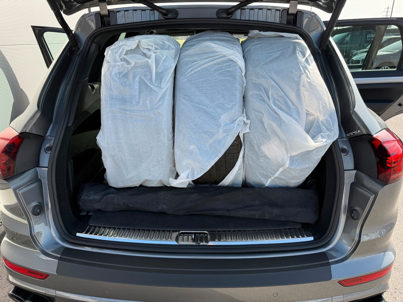 Porsche CAYENNE GTS PANO SPORT-DESIGN 1.HAND LEDER foto 10