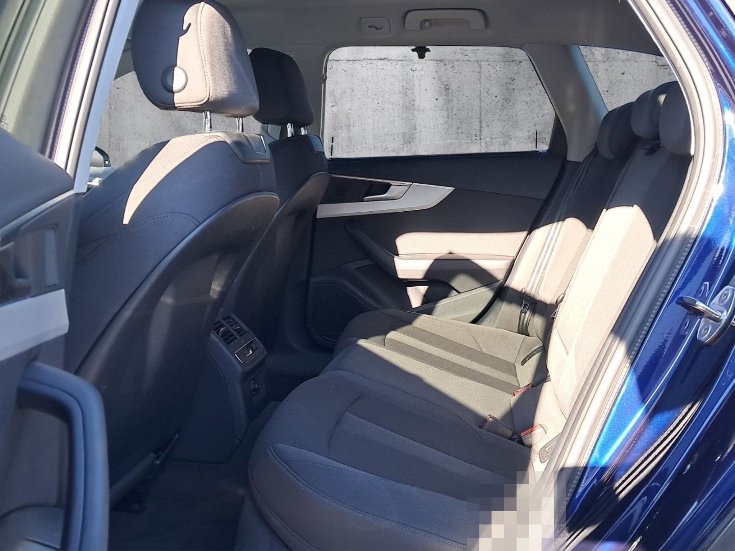 Audi A4 allroad quattro 40 TDI AHK-klappbar Navi Digi foto 17