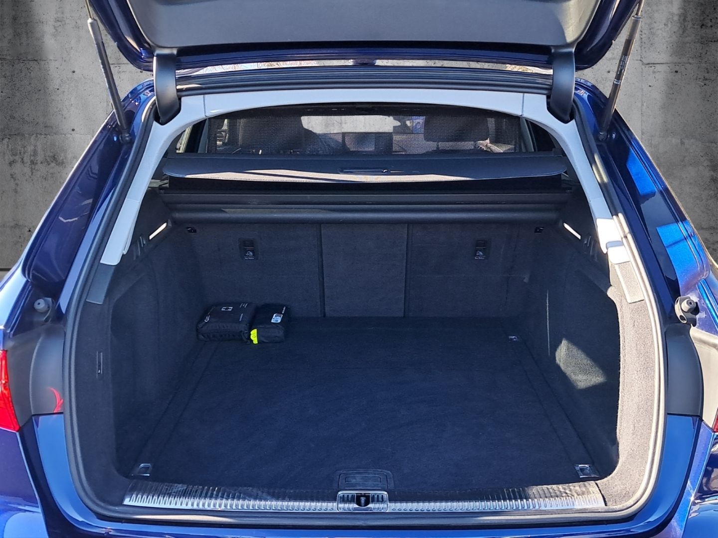 Audi A4 allroad quattro 40 TDI AHK-klappbar Navi Digi foto 19