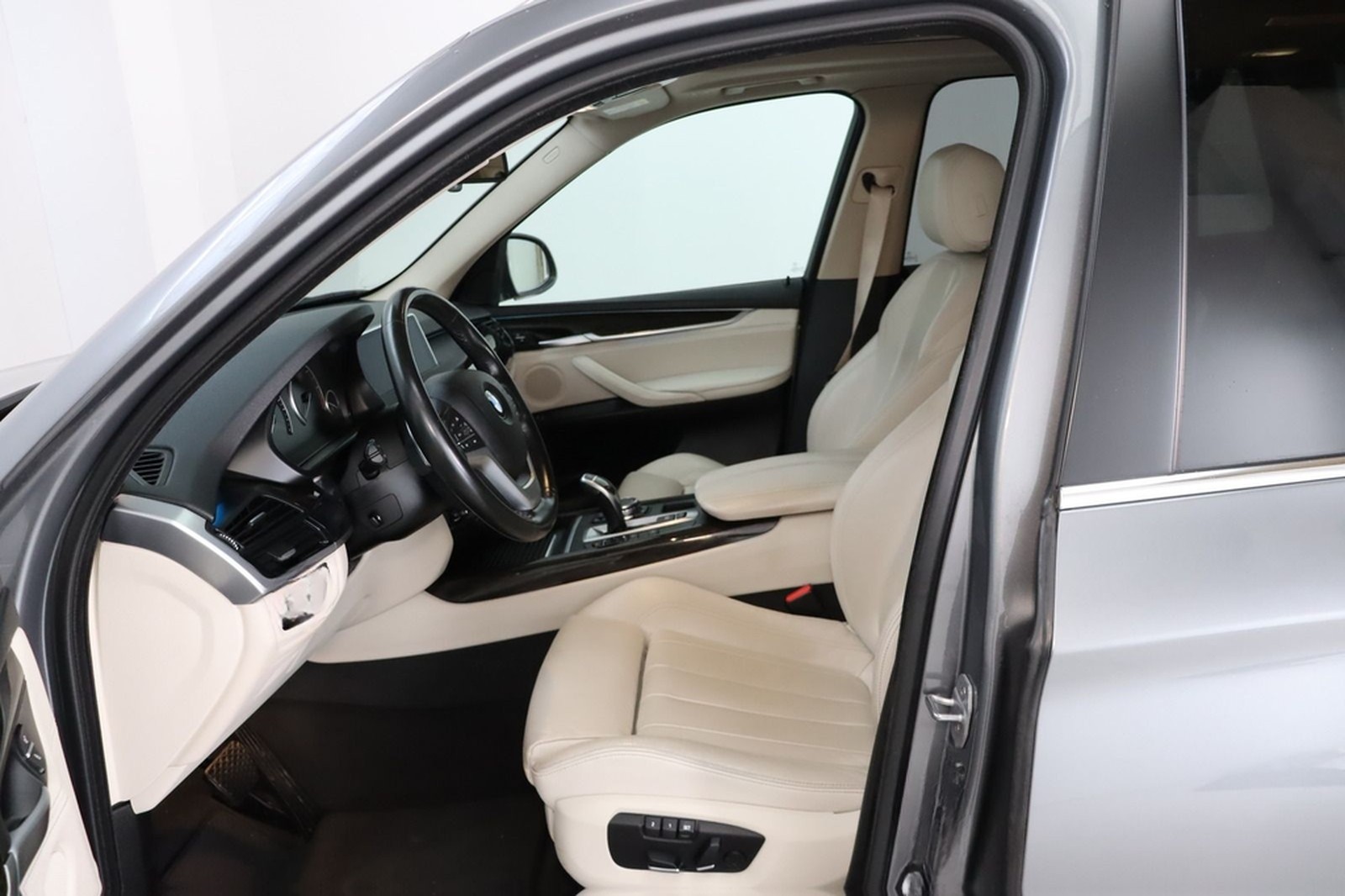 BMW X5 xDrive30d * HUD* Pano * Memory * RFK * foto 16