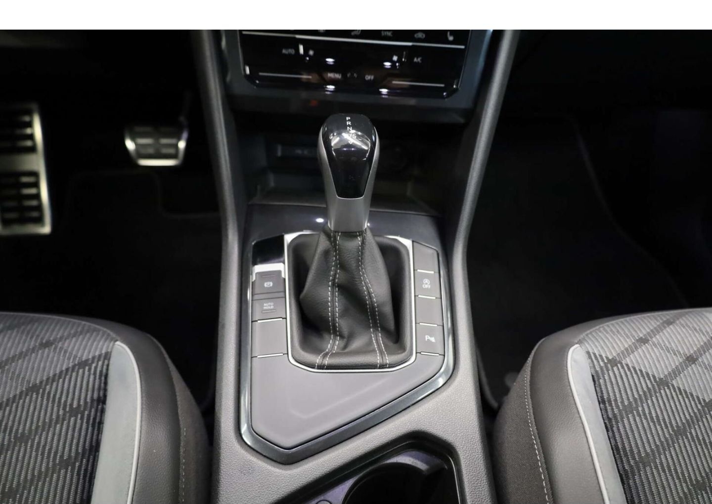 Volkswagen Tiguan 2.0 TDI SCR R-Line DSG AHK/LED/DAB/SH foto 13