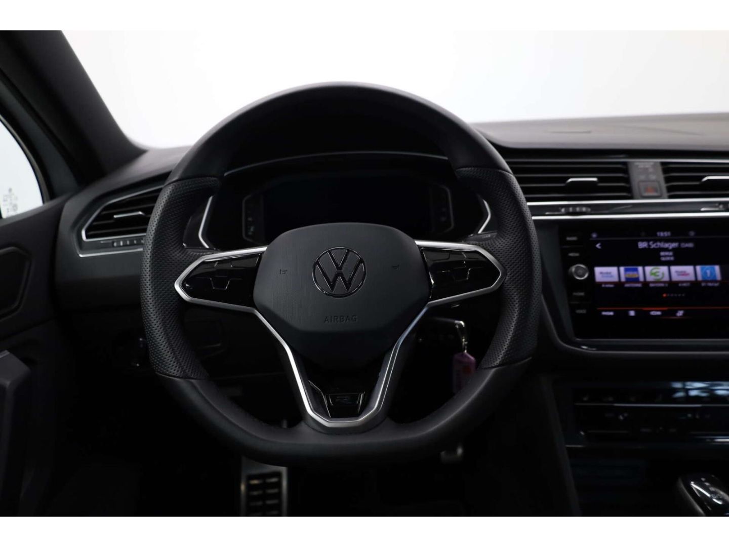 Volkswagen Tiguan 2.0 TDI SCR R-Line DSG AHK/LED/DAB/SH foto 8
