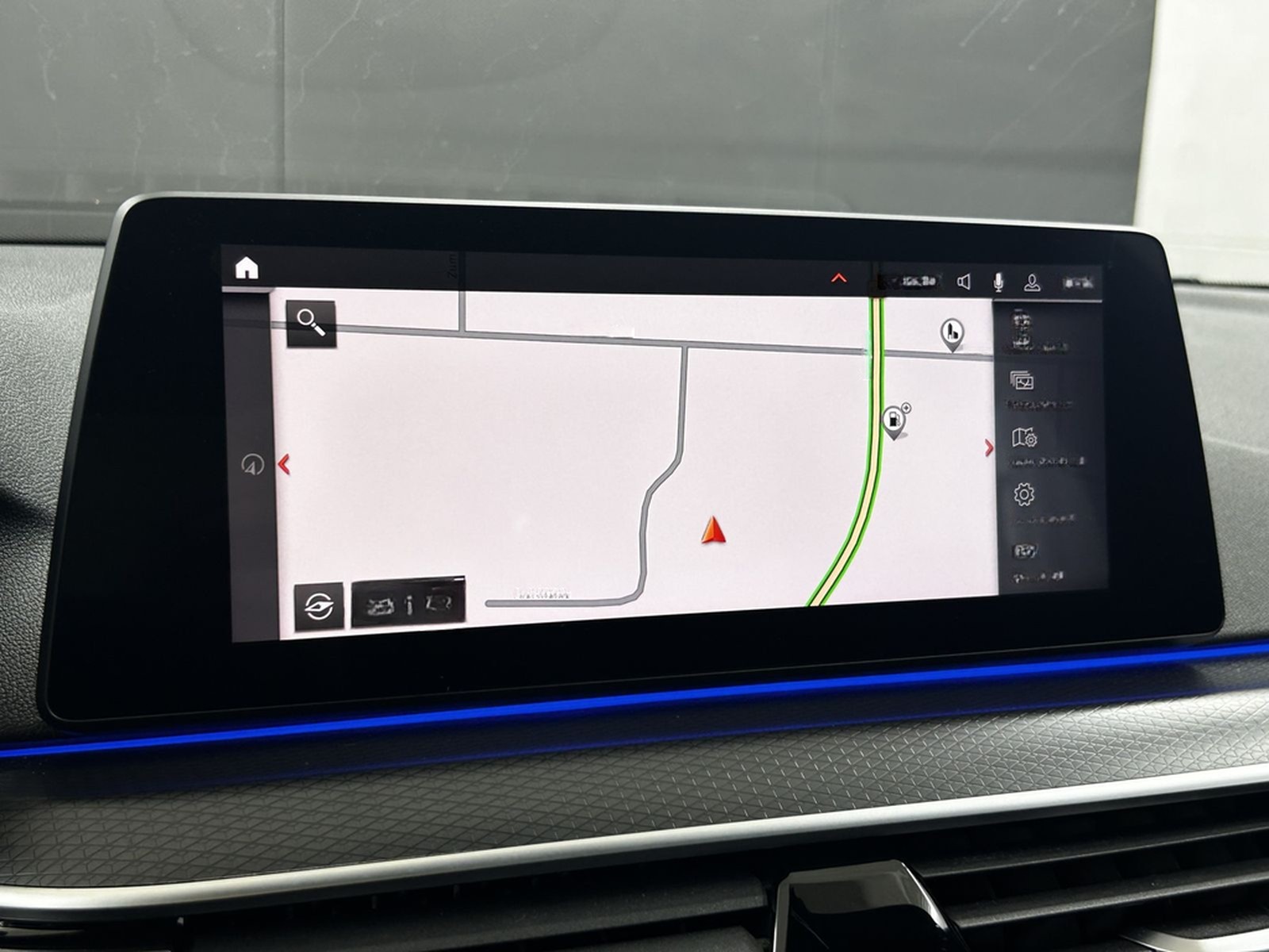 BMW 520 i M Sport+Pano+Laser+Ambiente+Memory+Kam+HUD foto 17