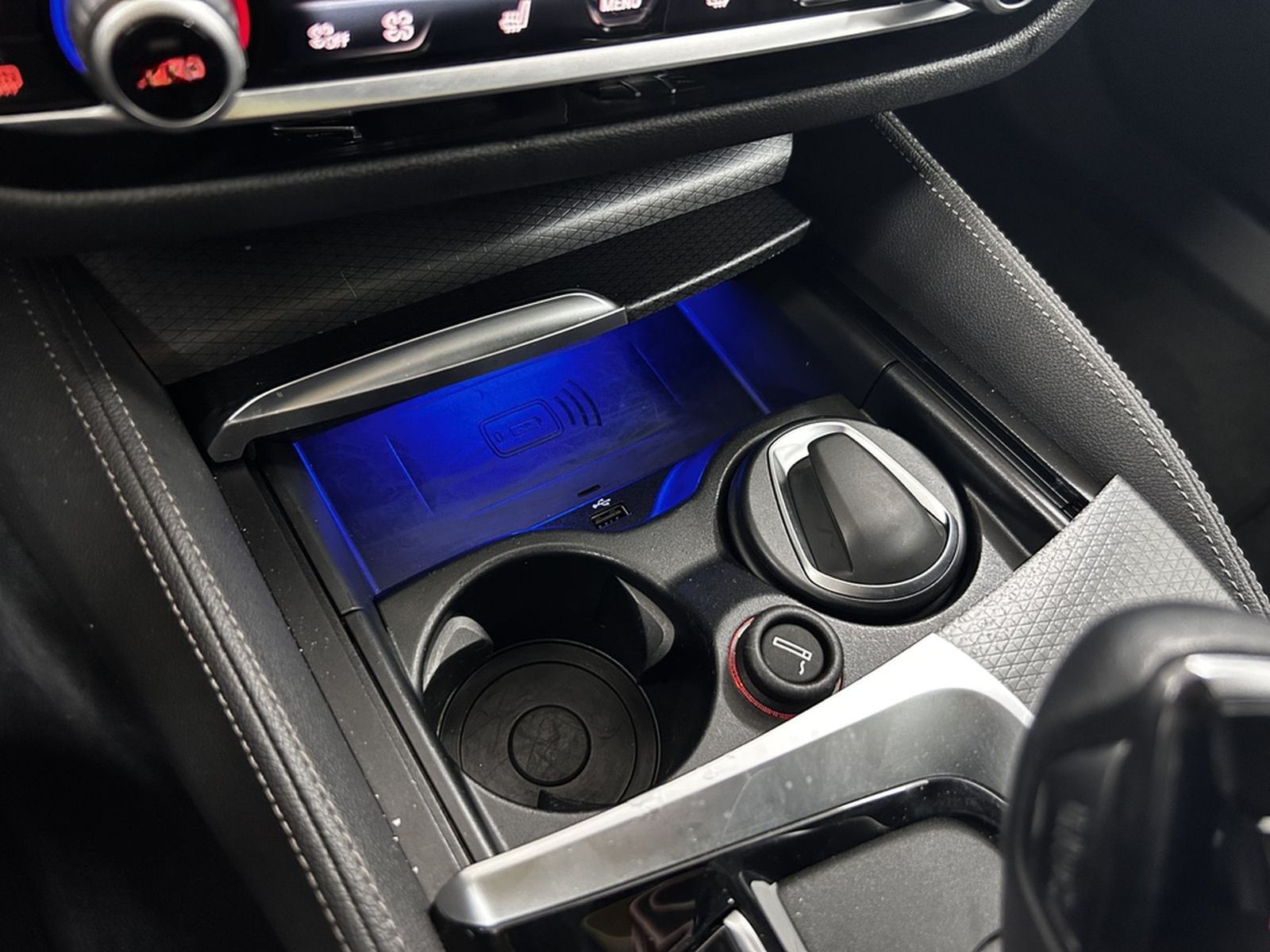 BMW 520 i M Sport+Pano+Laser+Ambiente+Memory+Kam+HUD foto 19