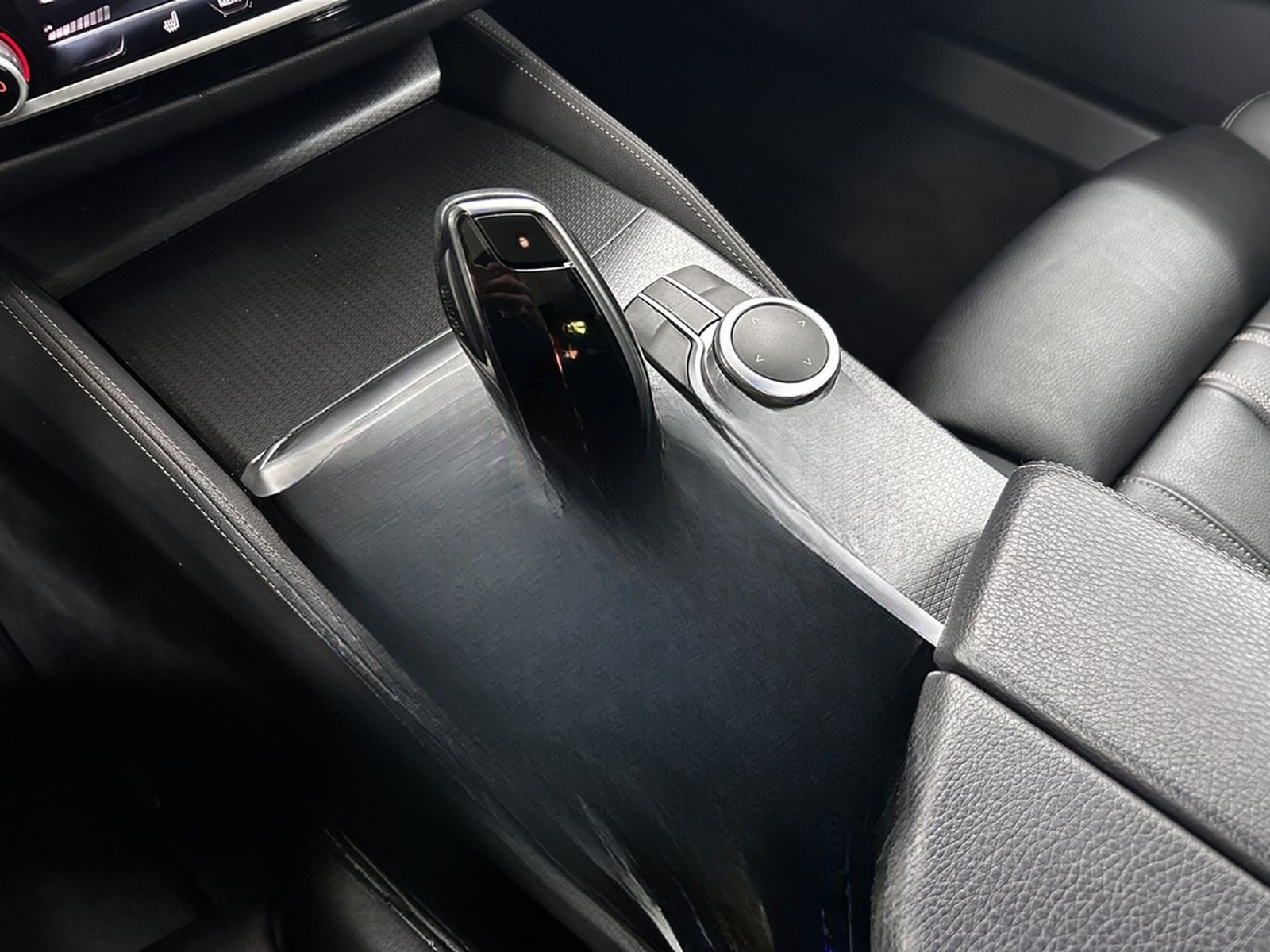 BMW 520 i M Sport+Pano+Laser+Ambiente+Memory+Kam+HUD foto 20