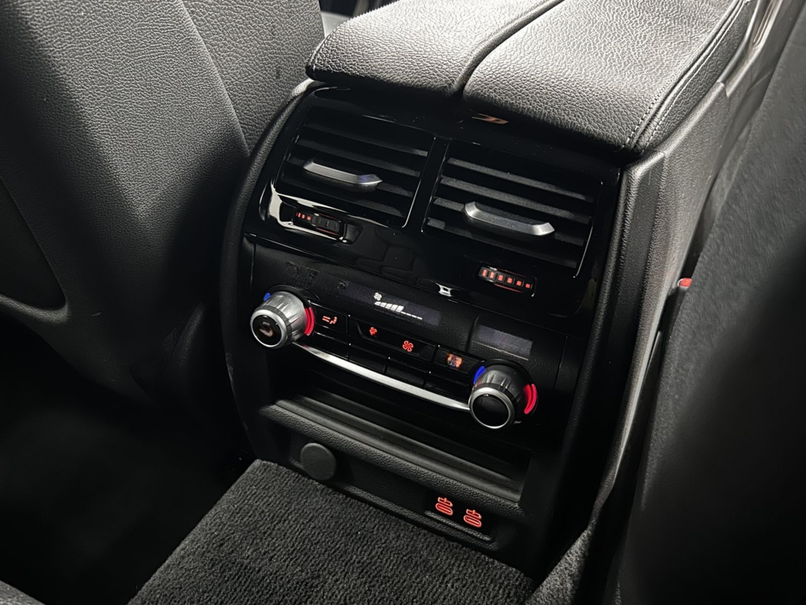 BMW 520 i M Sport+Pano+Laser+Ambiente+Memory+Kam+HUD foto 23