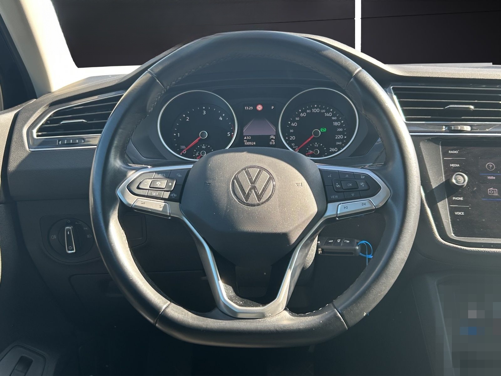 Volkswagen Tiguan Life TDI DSG 4M LED ACC AHK LRHzg SH Rear foto 17