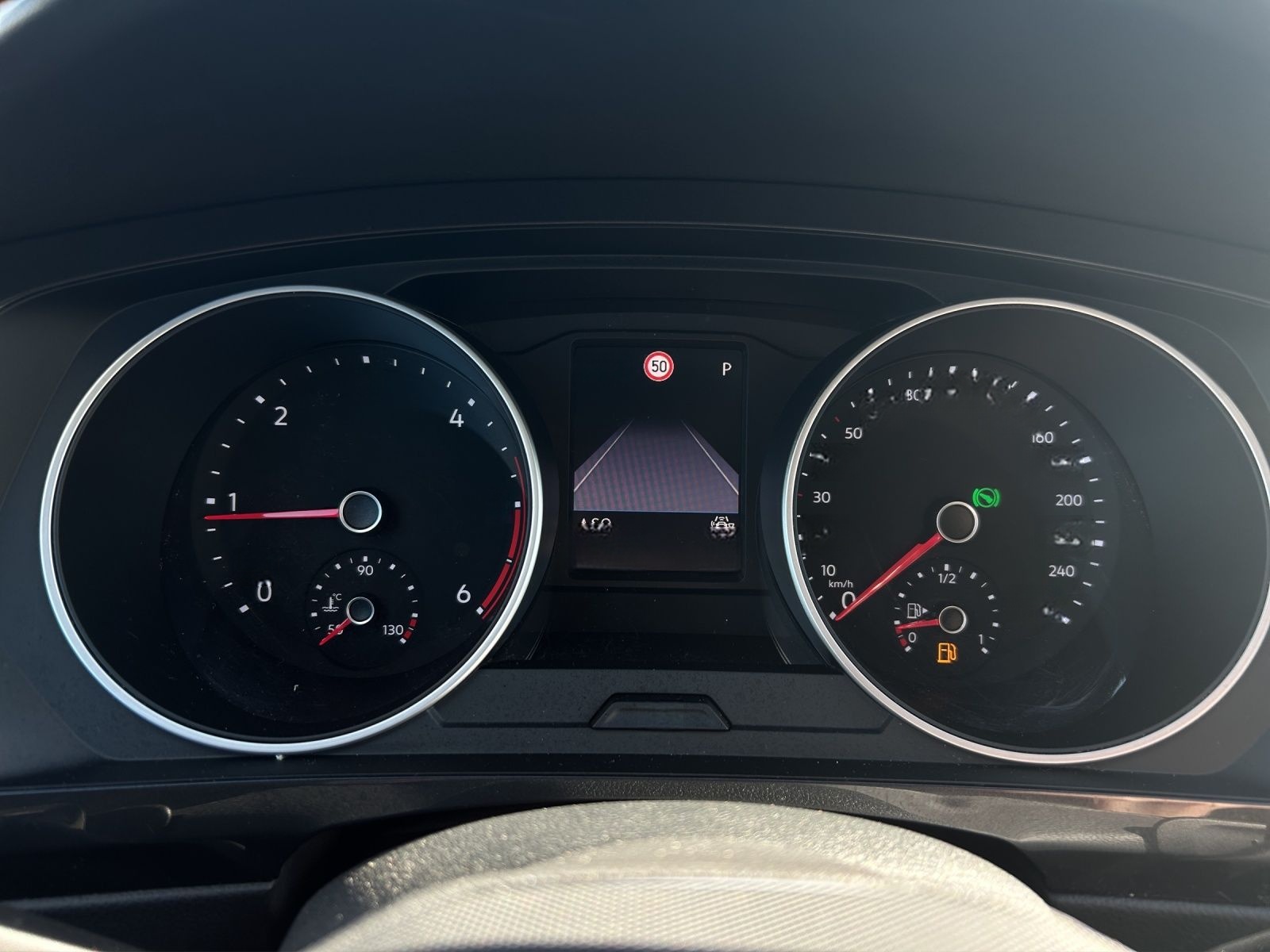 Volkswagen Tiguan Life TDI DSG 4M LED ACC AHK LRHzg SH Rear foto 18