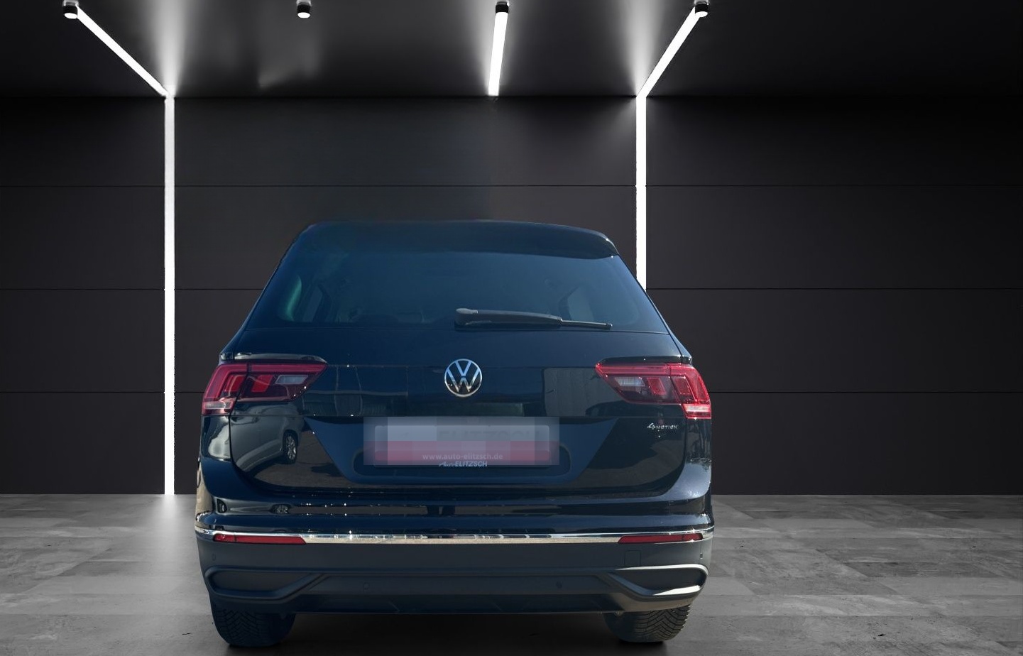 Volkswagen Tiguan Life TDI DSG 4M LED ACC AHK LRHzg SH Rear foto 4
