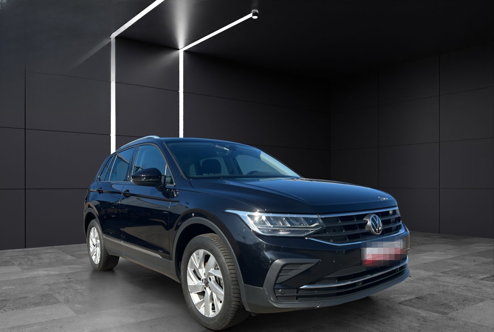 Volkswagen Tiguan Life TDI DSG 4M LED ACC AHK LRHzg SH Rear foto 7