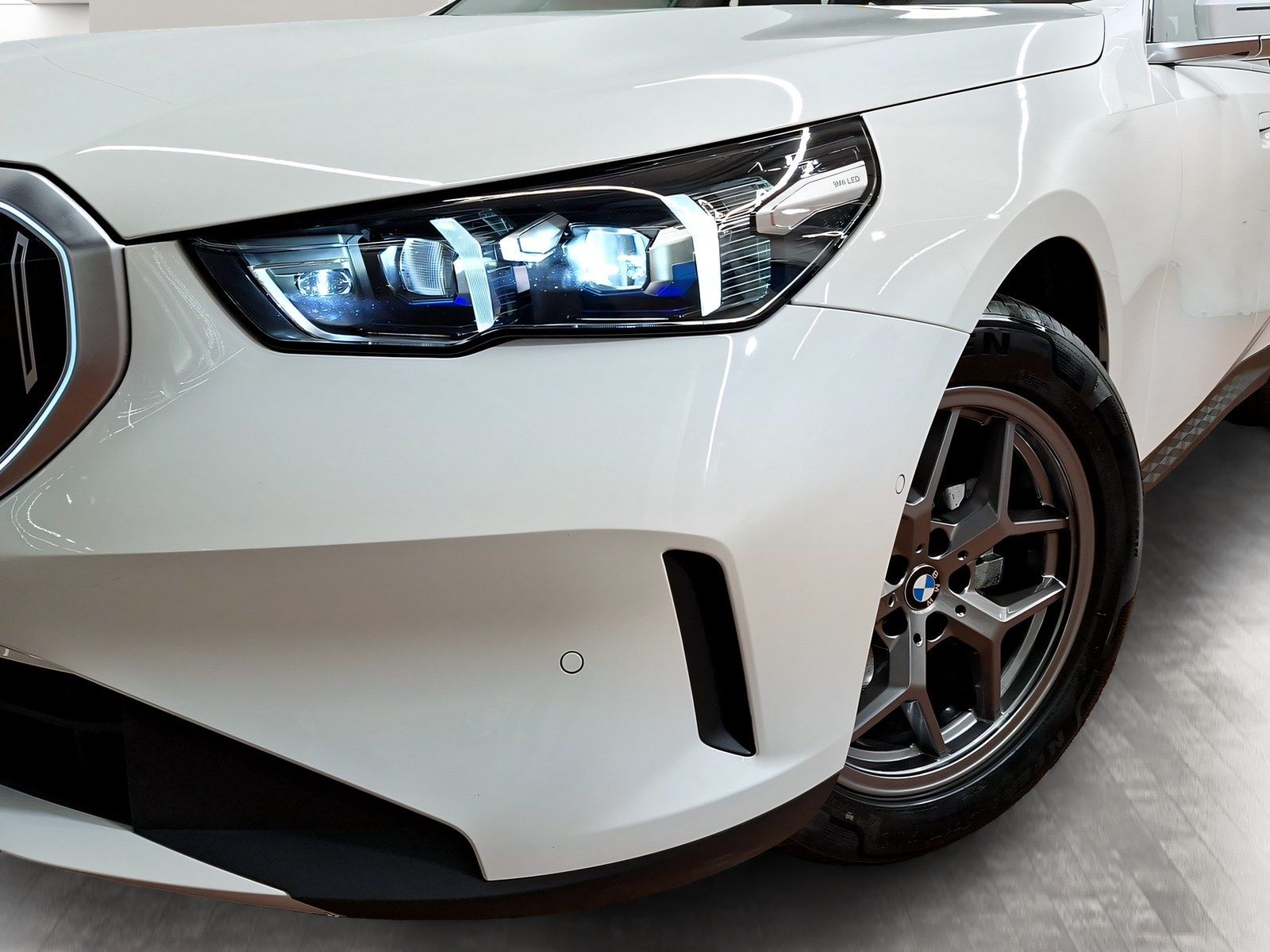 BMW 520i Touring Harman/K Kamera Driv.Assist LED foto 8