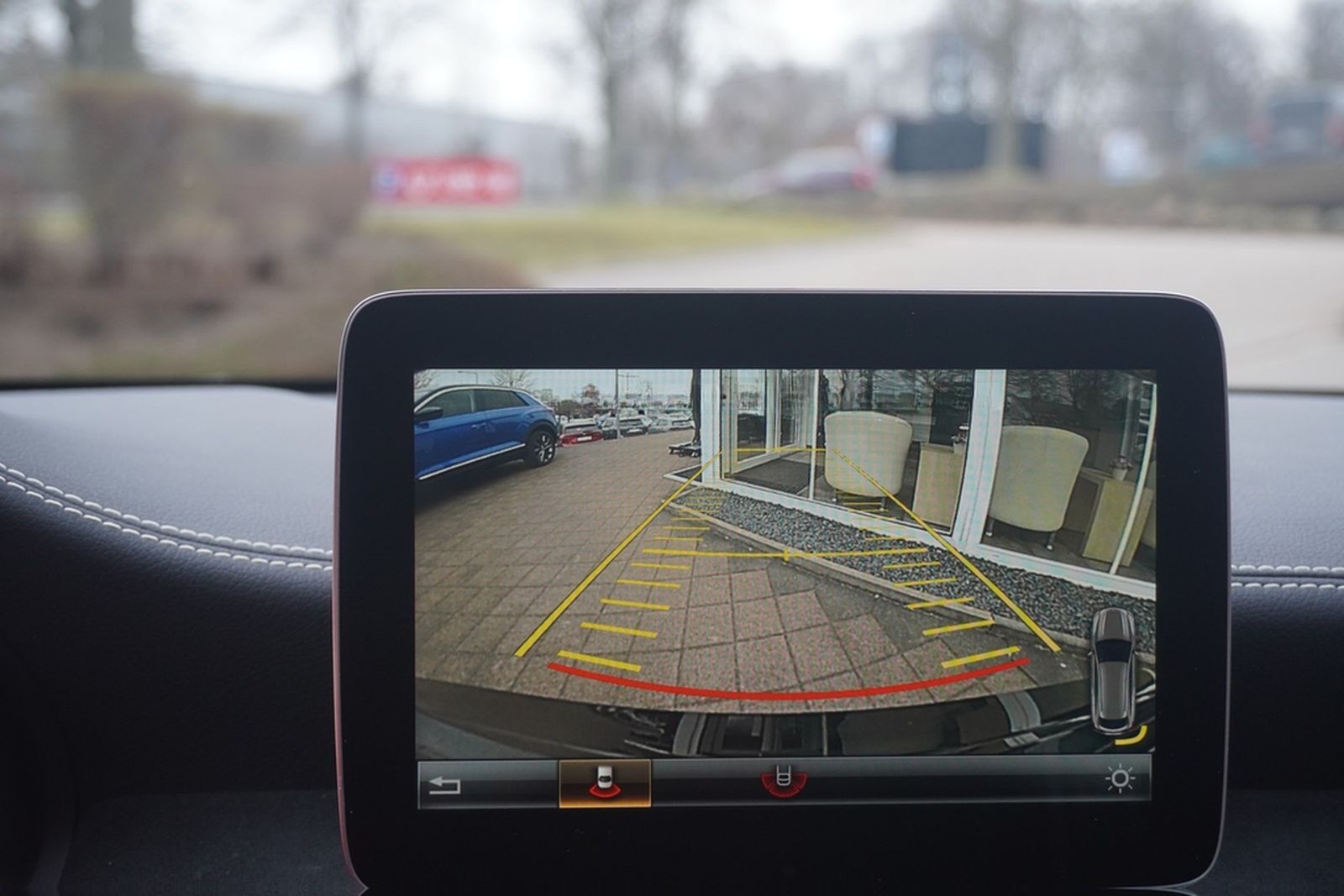 Mercedes-Benz CLA 220 SB AMG Line 4Matic LED Navi Totwinkel foto 11