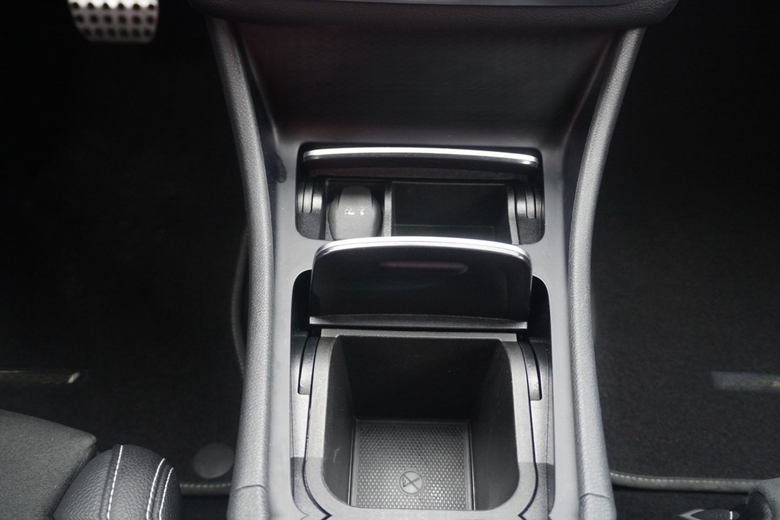 Mercedes-Benz CLA 220 SB AMG Line 4Matic LED Navi Totwinkel foto 17