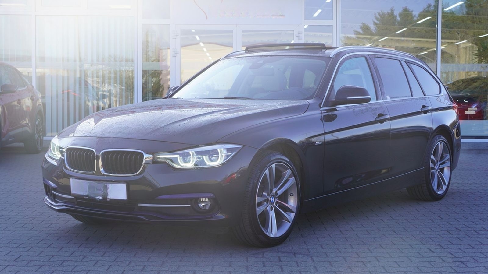 BMW 318d Touring Sport Line LED Panorama Head-Up AHK foto 2