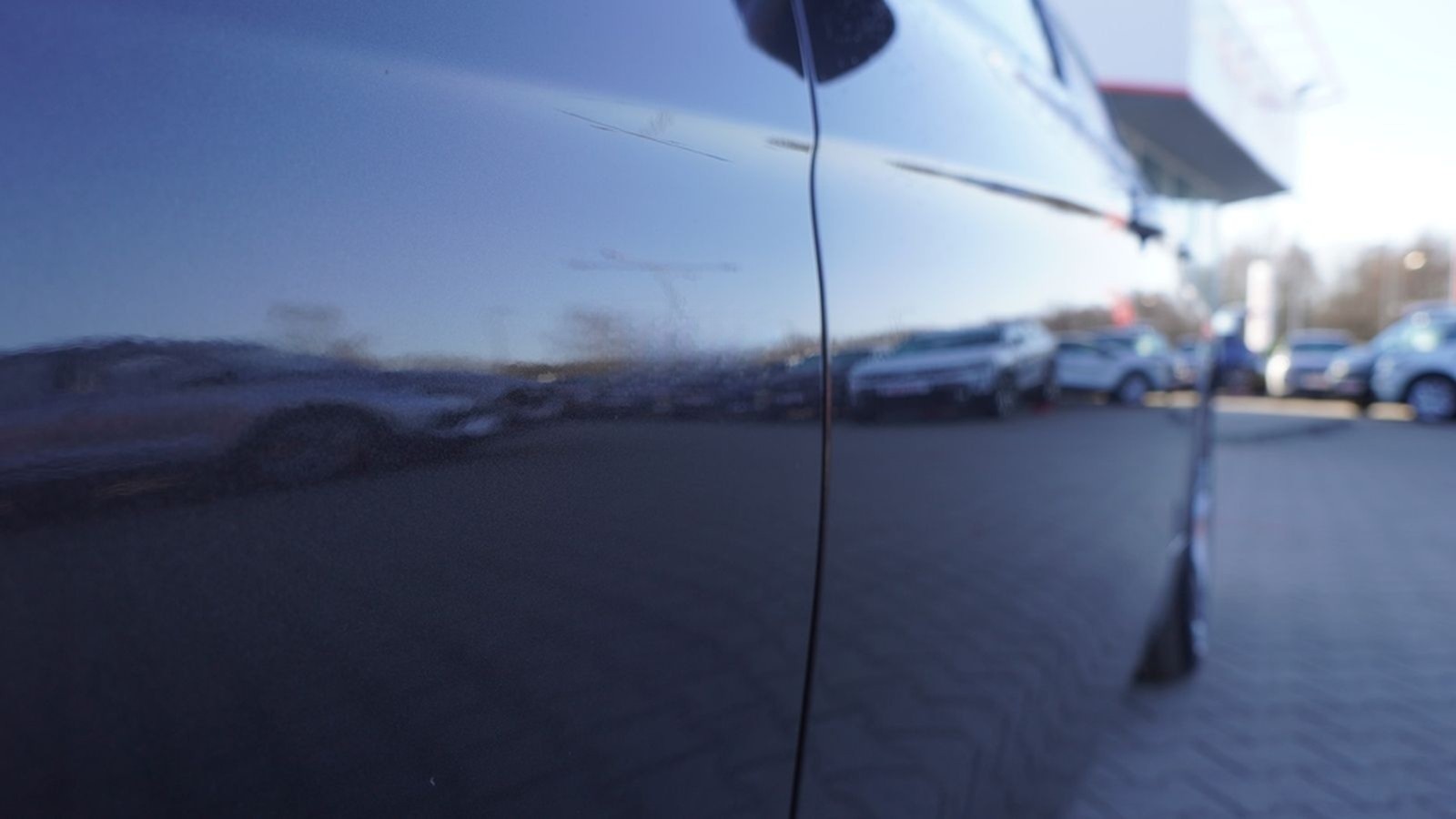 BMW 318d Touring Sport Line LED Panorama Head-Up AHK foto 31