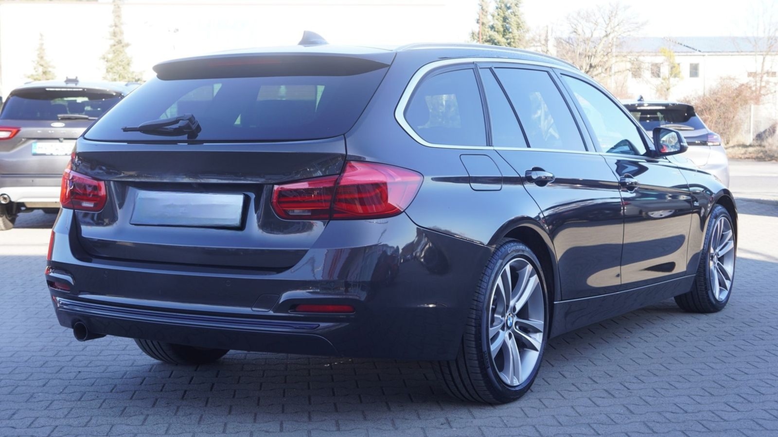 BMW 318d Touring Sport Line LED Panorama Head-Up AHK foto 9