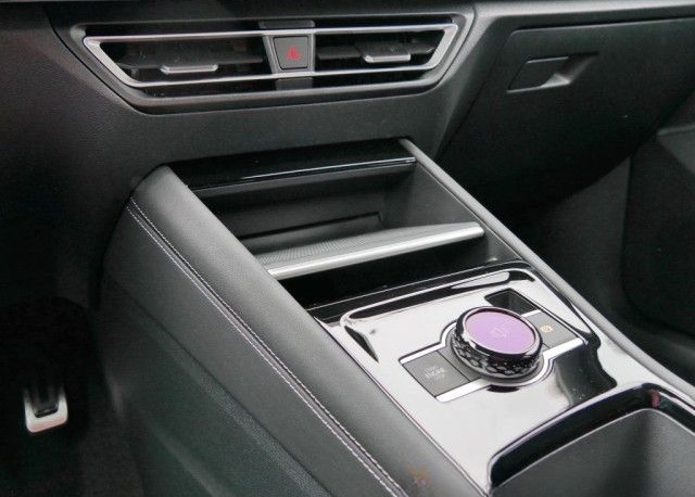 Volkswagen Tiguan R-Line 1.5 TSI DSG eHybrid AHK IQ.LIGHT D foto 13