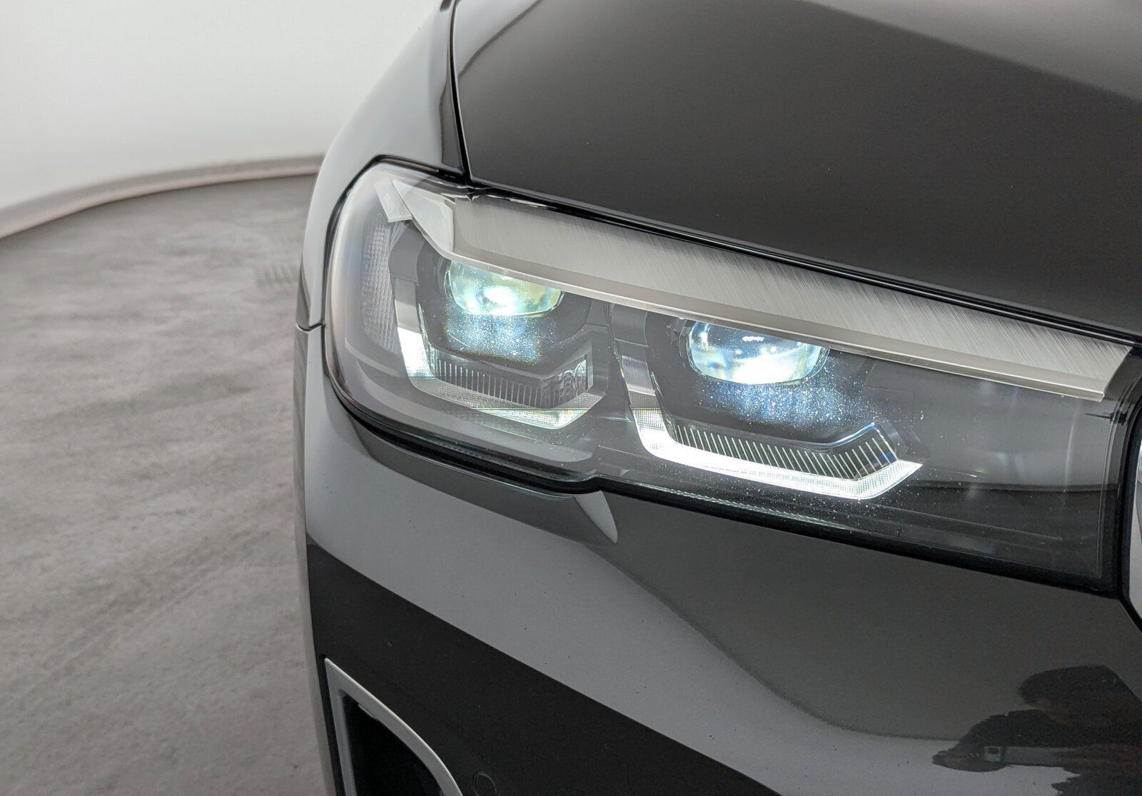BMW 520 d Mild Hybrid Luxury Line LEDER+LED+NAVI+SHZ foto 3