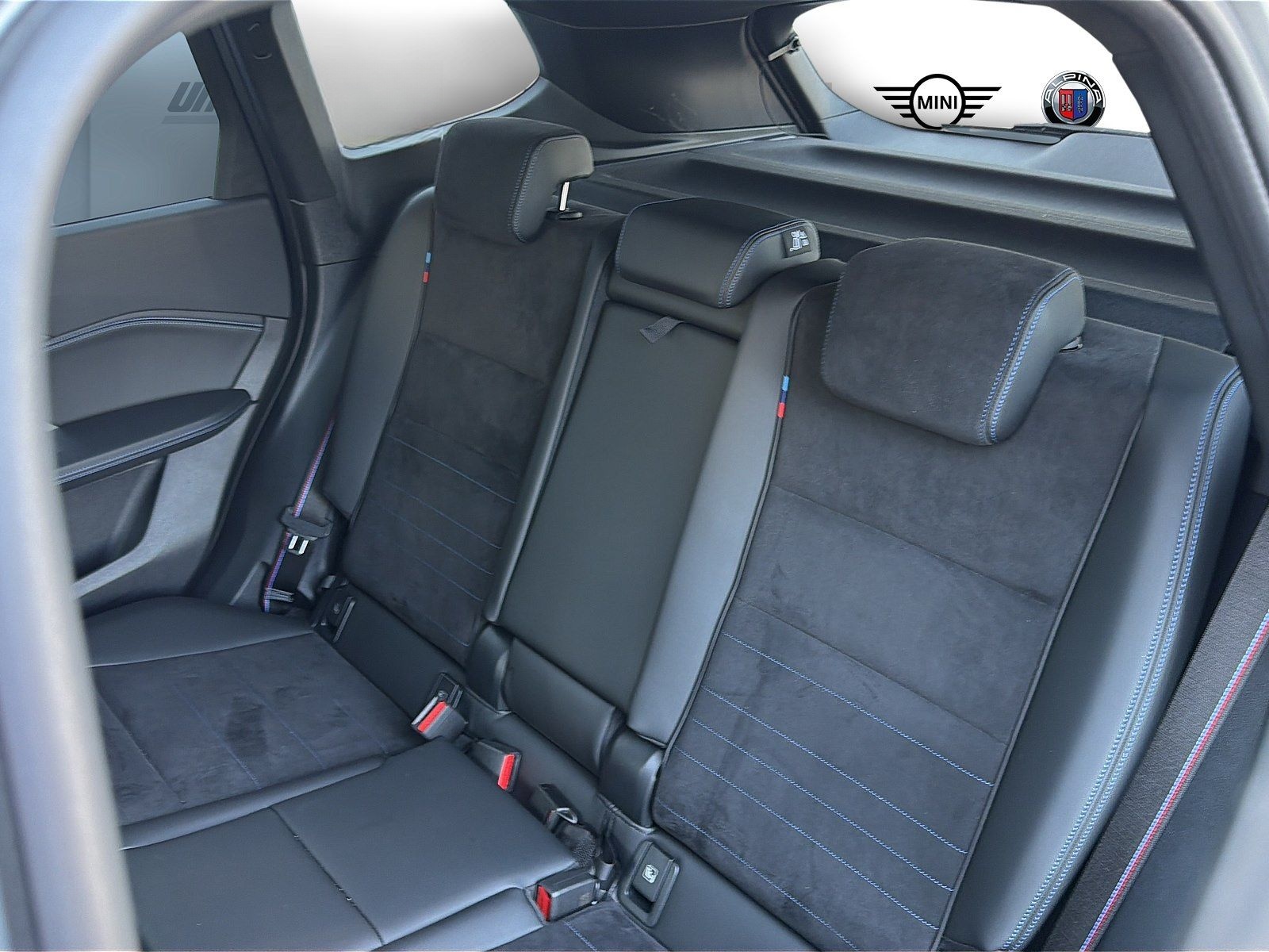 BMW X1 M35i xDrive M Sport PRO Pano 20'" HUD adapt.  foto 11