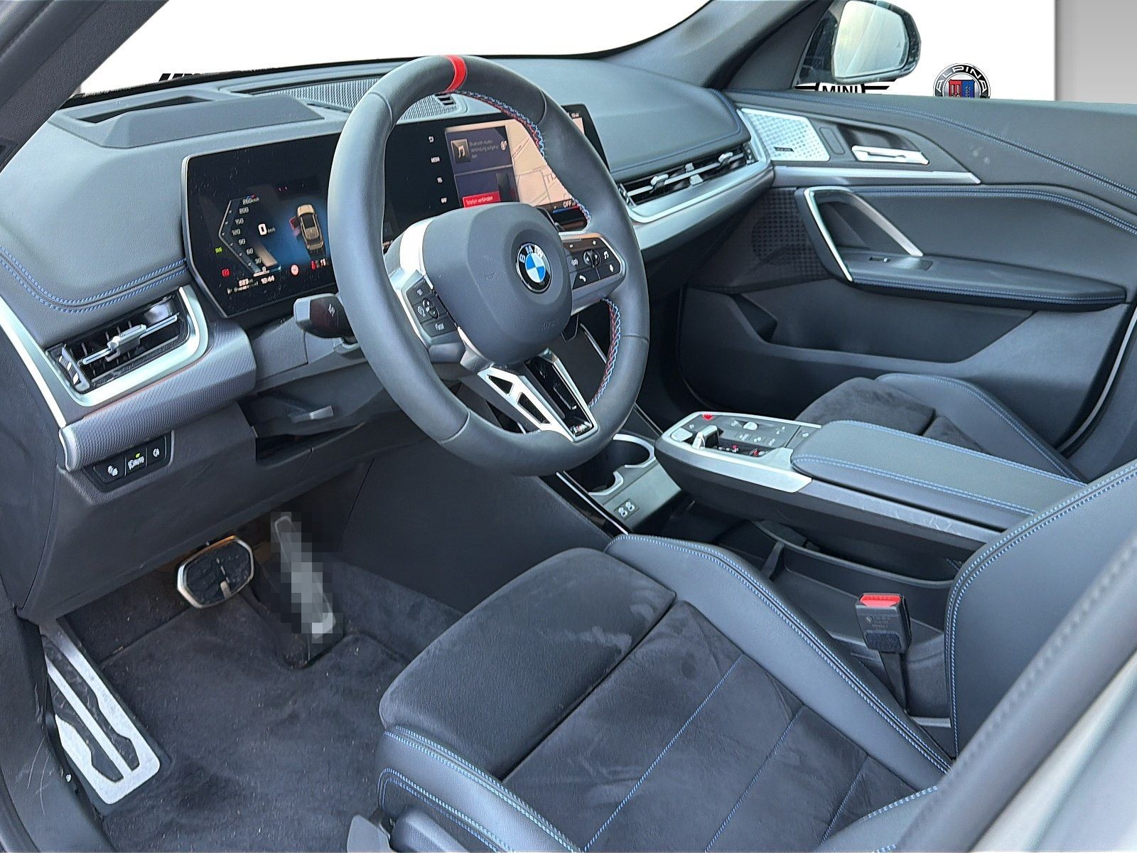 BMW X1 M35i xDrive M Sport PRO Pano 20'" HUD adapt.  foto 7