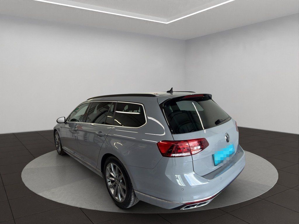 Volkswagen Passat Variant 2.0 TDI DSG Business ACC Navi AHK foto 4