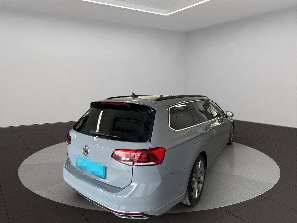 Volkswagen Passat Variant 2.0 TDI DSG Business ACC Navi AHK foto 6