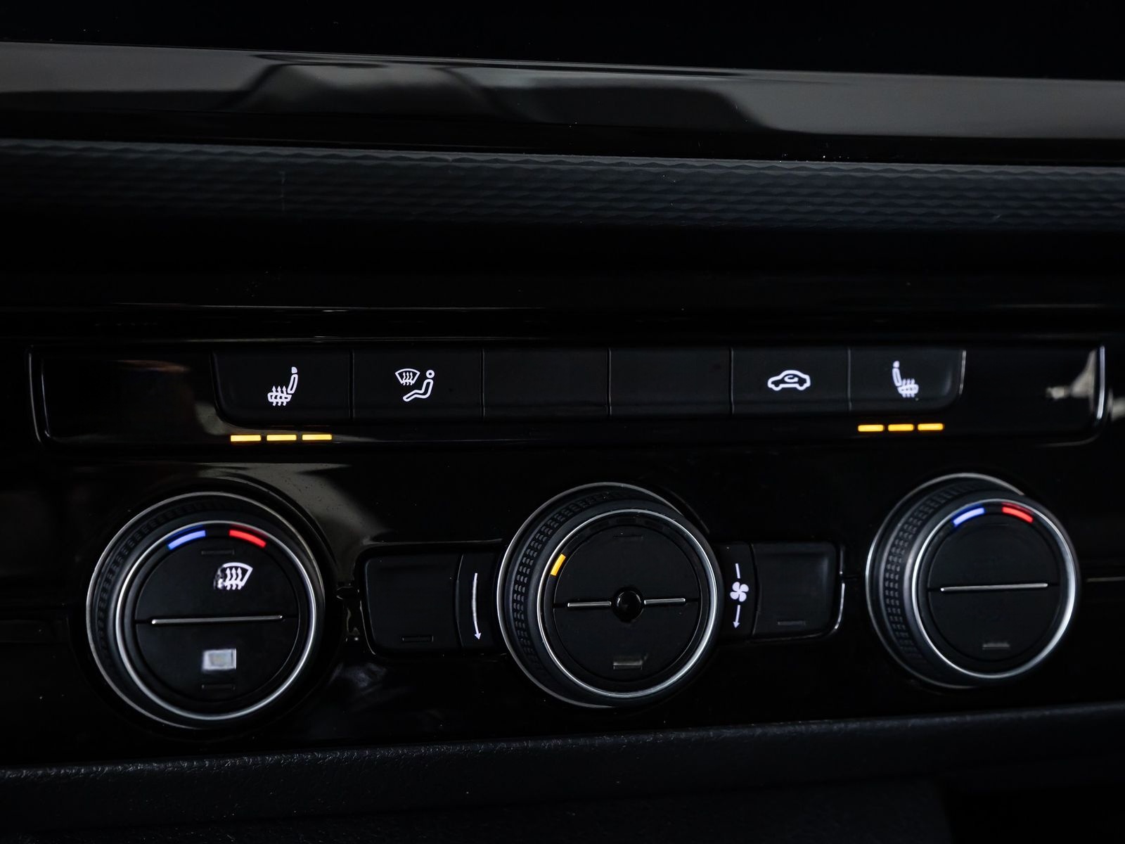 Volkswagen T6.1 Multivan 2.0 TDI LED*ACC*VIRTUAL*AHK*RFK foto 15