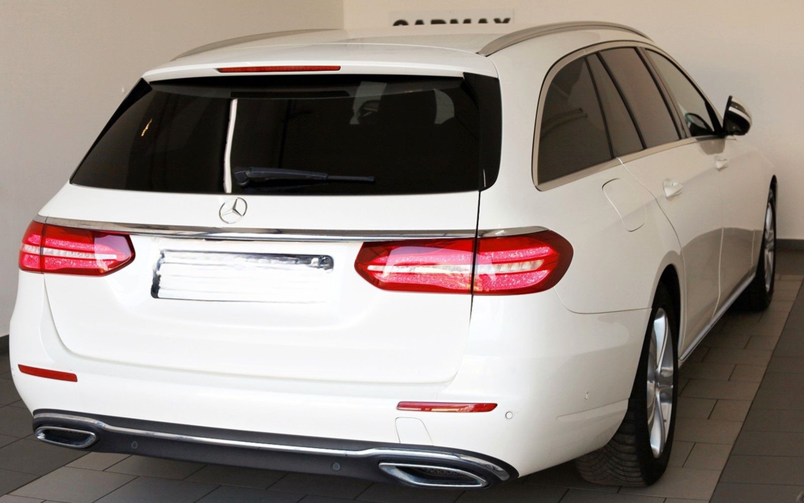 Mercedes-Benz E 220d T T.Leder,Navi,LED,SD,Kamera,SH,PDC,SR+WR foto 2