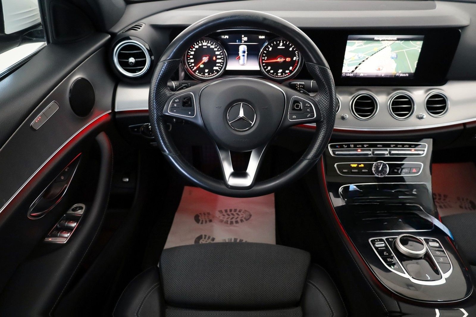 Mercedes-Benz E 220d T T.Leder,Navi,LED,SD,Kamera,SH,PDC,SR+WR foto 12