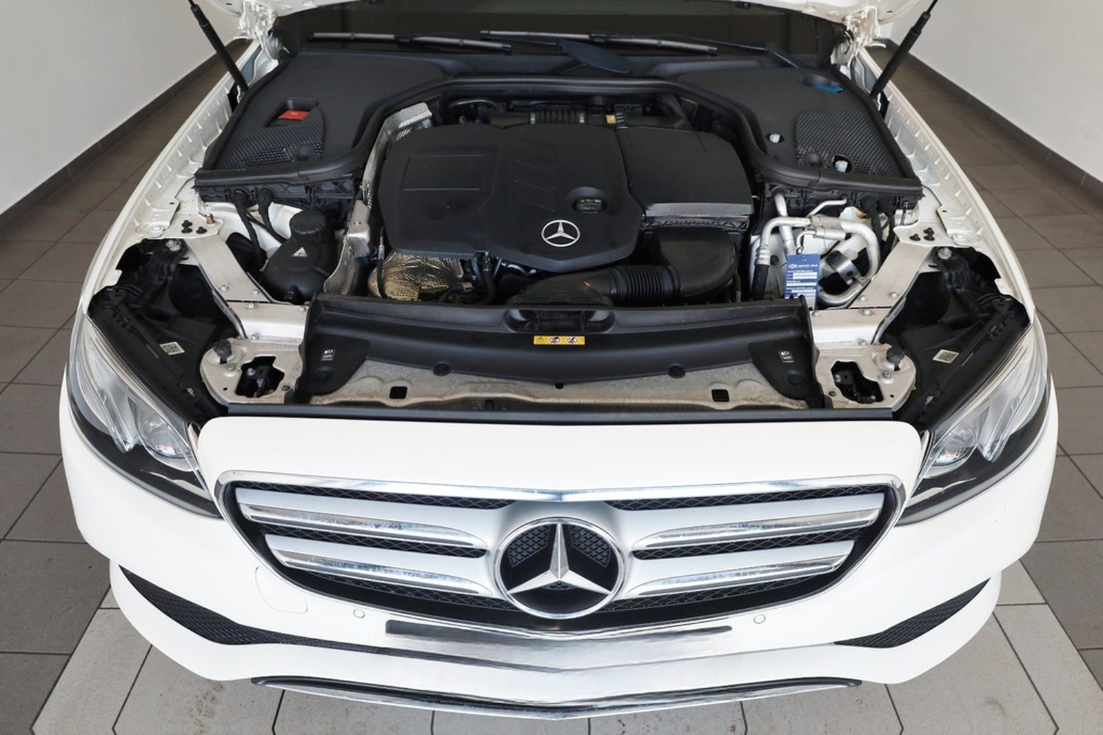 Mercedes-Benz E 220d T T.Leder,Navi,LED,SD,Kamera,SH,PDC,SR+WR foto 23