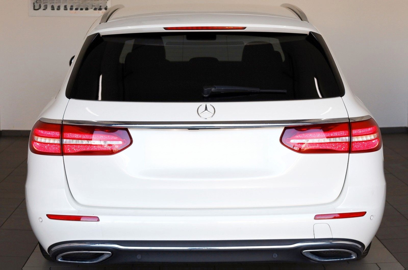 Mercedes-Benz E 220d T T.Leder,Navi,LED,SD,Kamera,SH,PDC,SR+WR foto 24