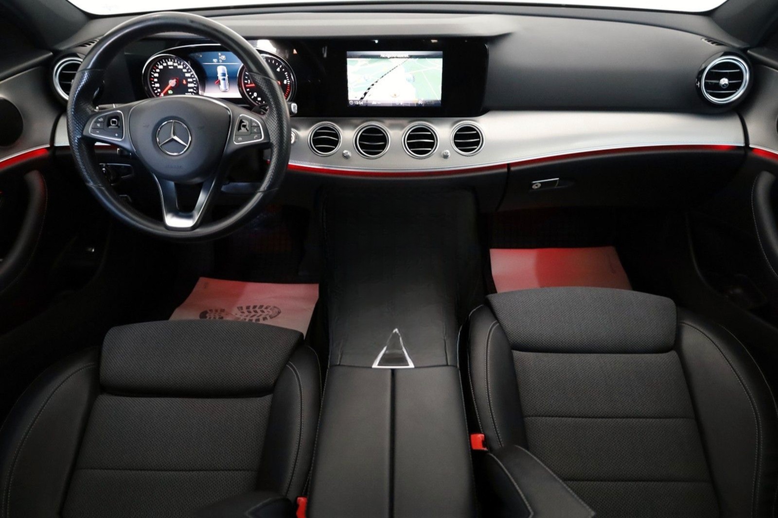 Mercedes-Benz E 220d T T.Leder,Navi,LED,SD,Kamera,SH,PDC,SR+WR foto 4