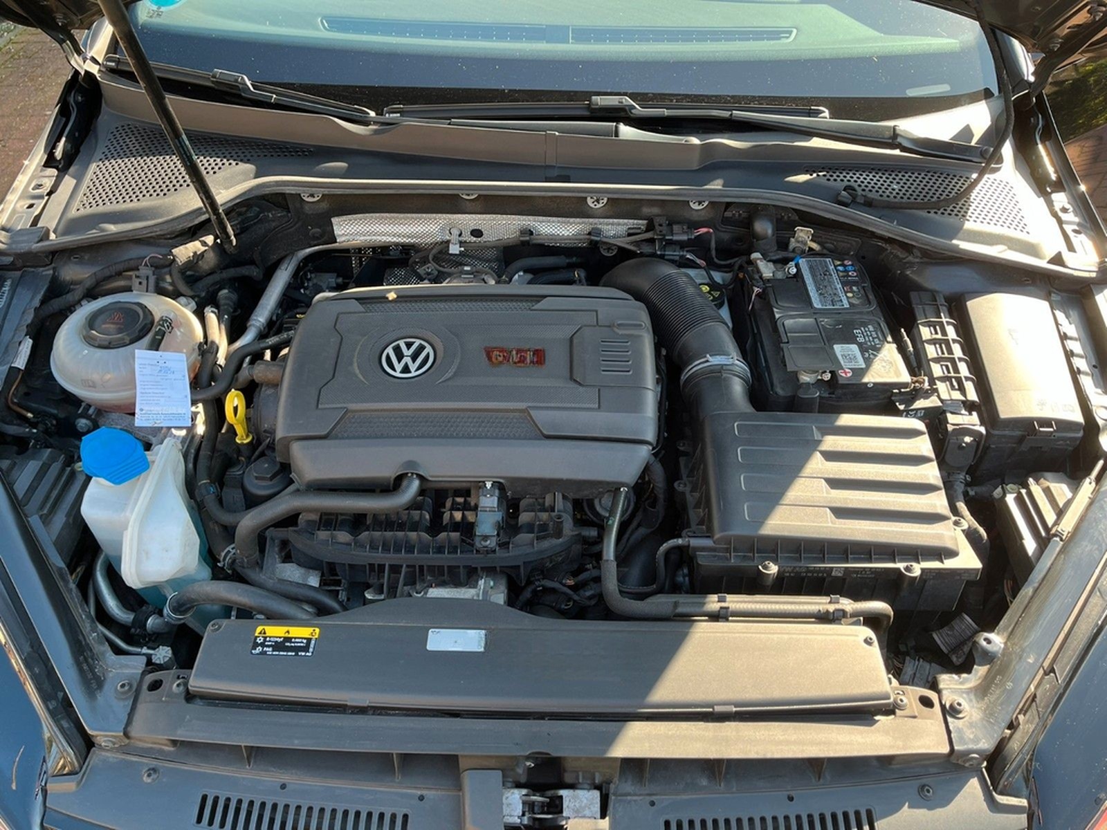 Volkswagen Golf 2.0 GTI TCR, Reifnitz, Akrapovic, Vmax frei foto 12