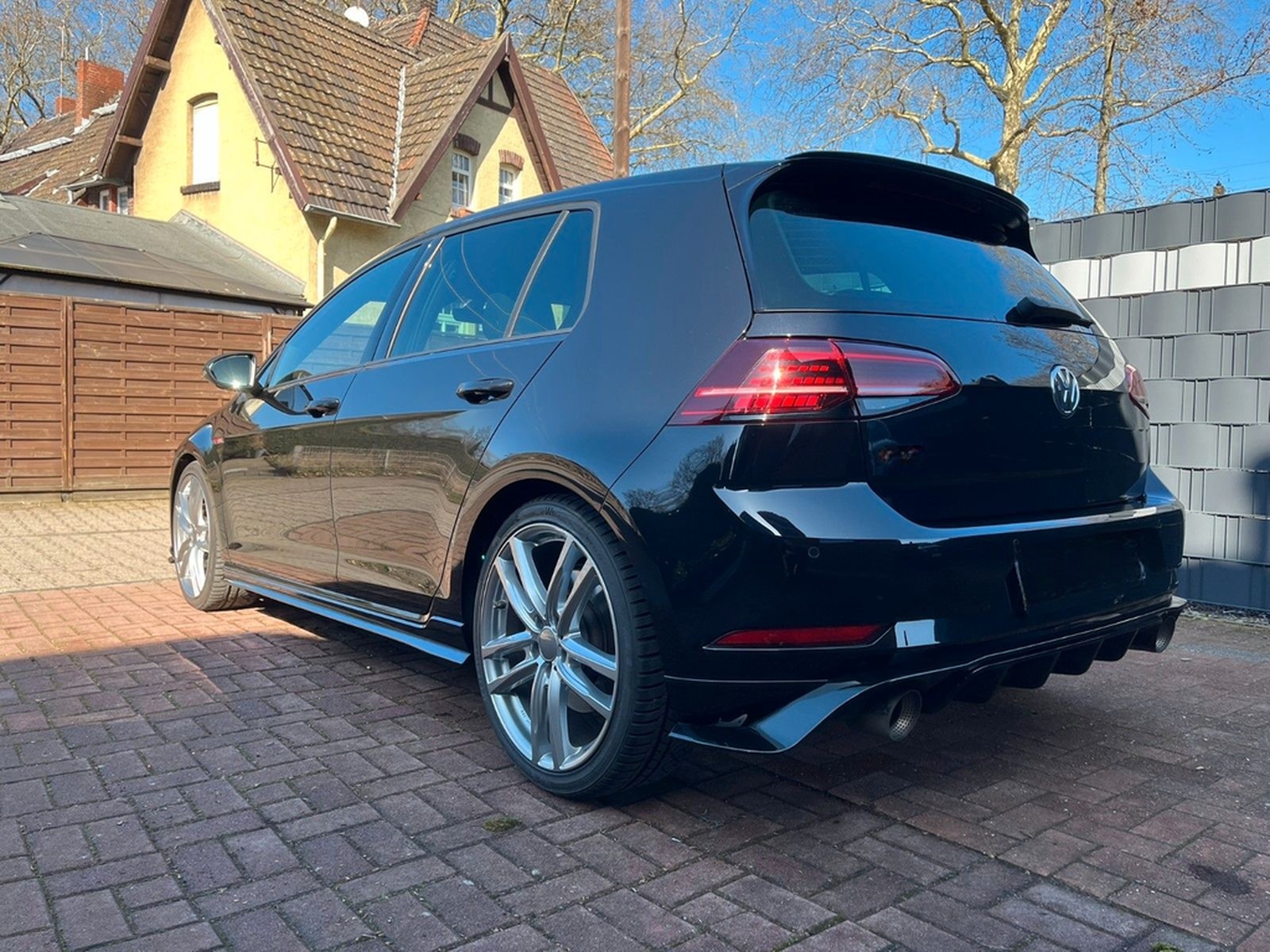 Volkswagen Golf 2.0 GTI TCR, Reifnitz, Akrapovic, Vmax frei foto 6