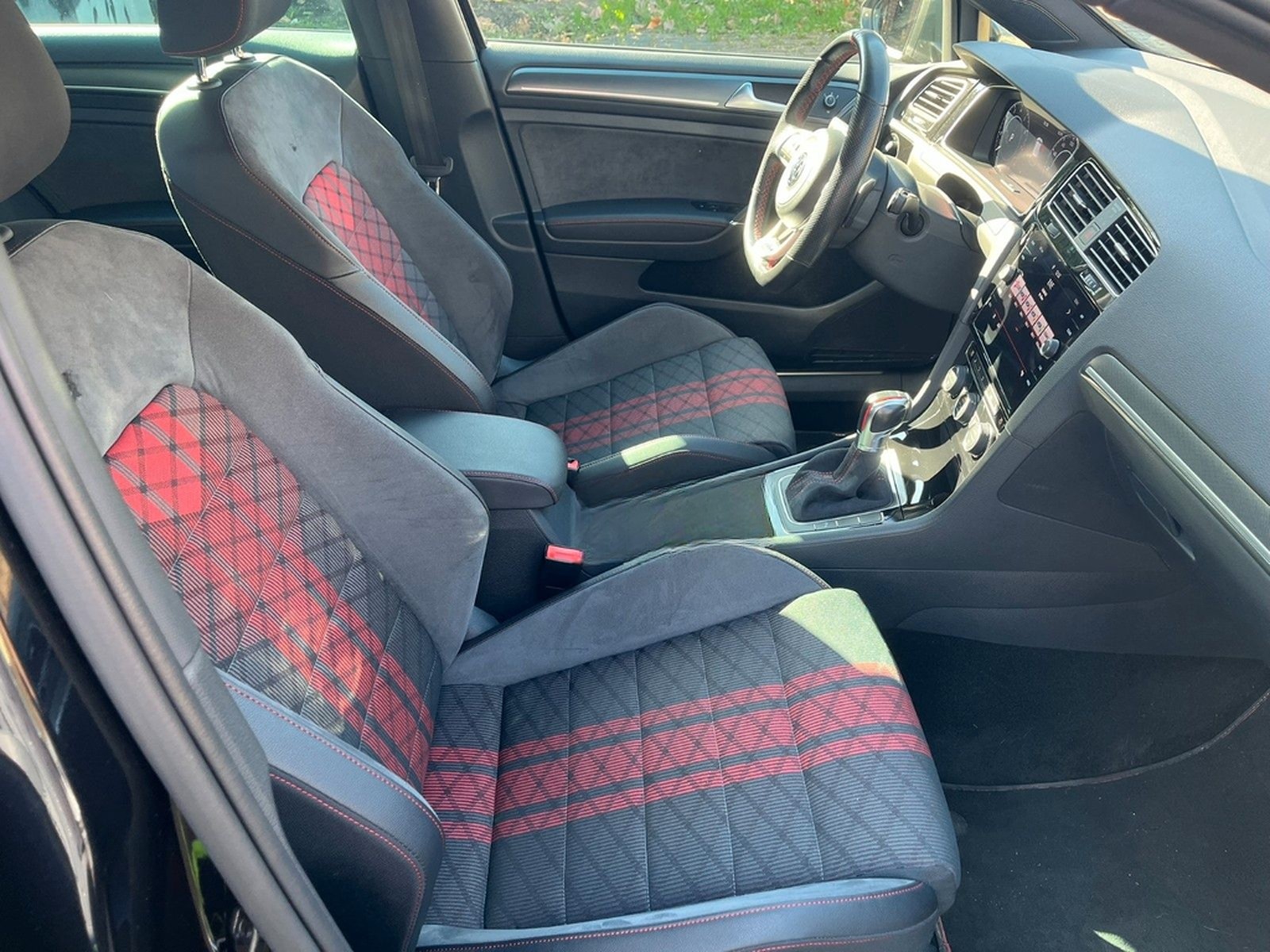 Volkswagen Golf 2.0 GTI TCR, Reifnitz, Akrapovic, Vmax frei foto 7