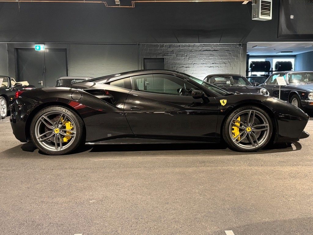 Ferrari 488 GTB Coupé DCT/LIFT/FERRARI GARANTIE BIS 27 foto 8