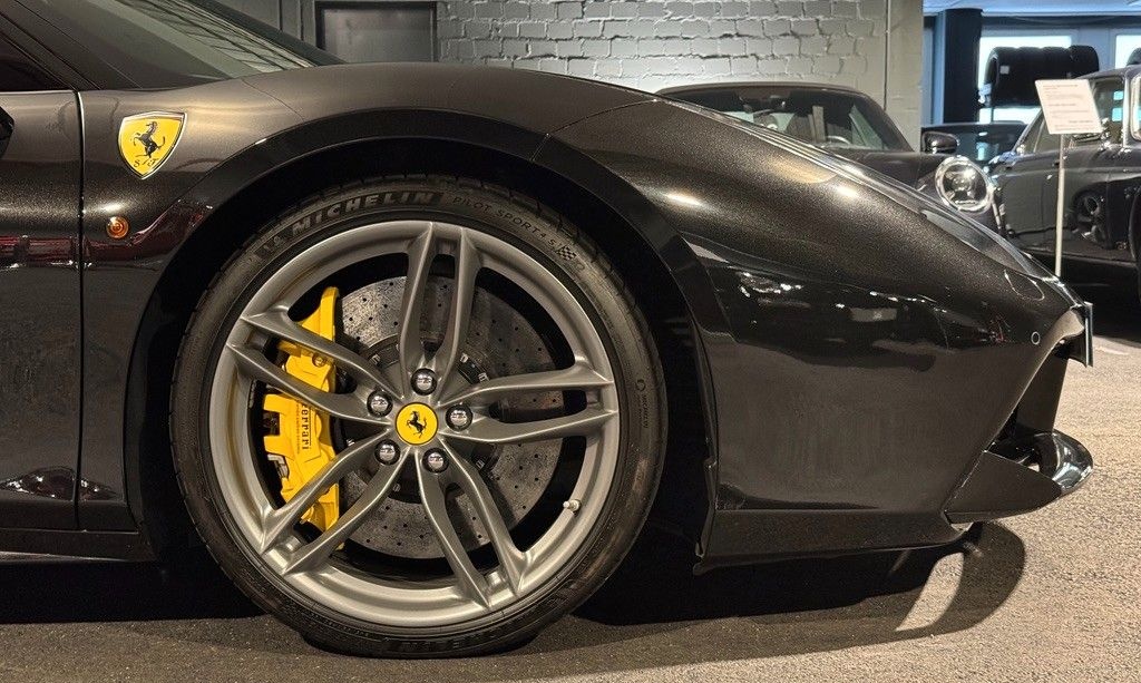 Ferrari 488 GTB Coupé DCT/LIFT/FERRARI GARANTIE BIS 27 foto 10