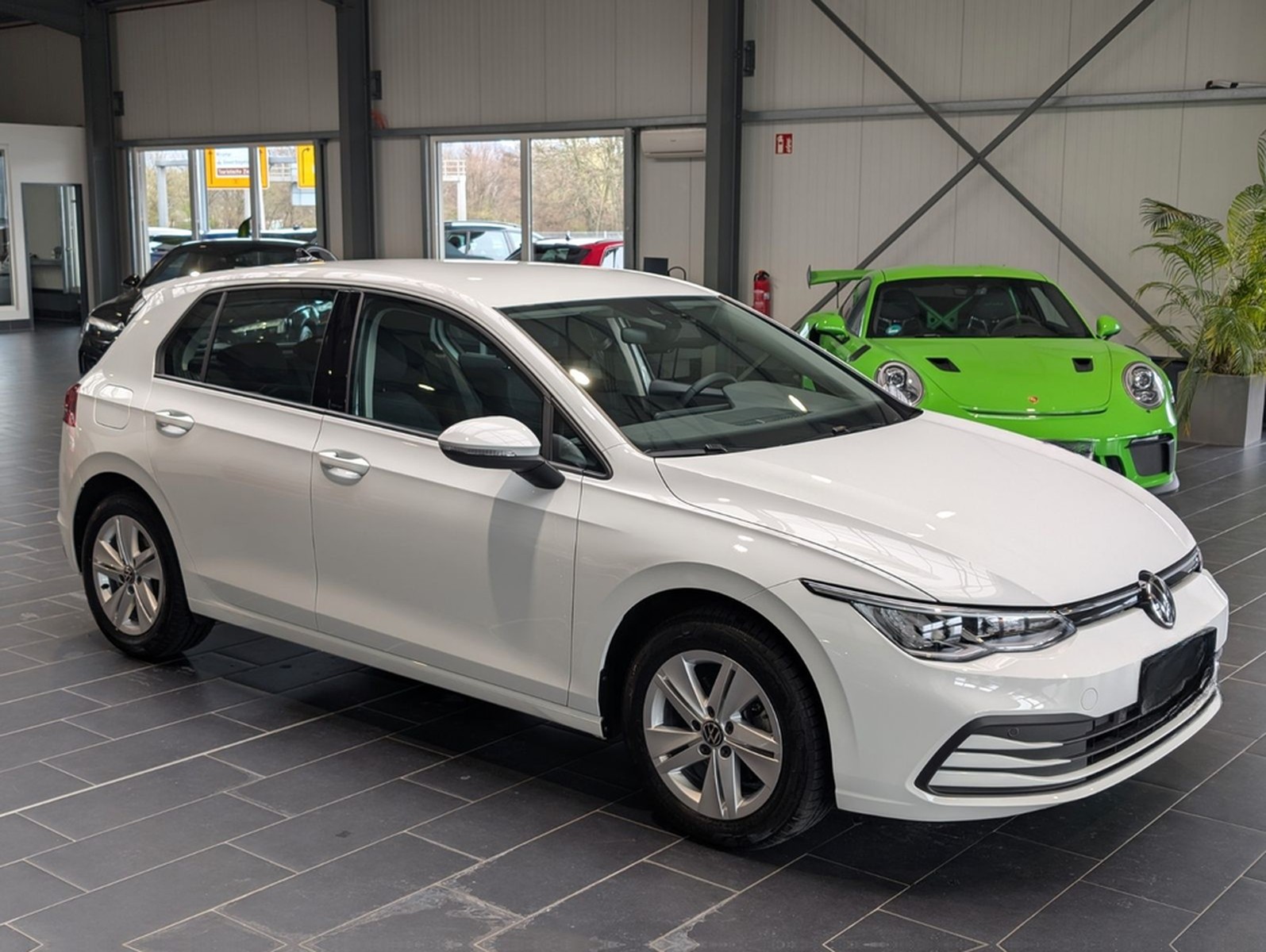Volkswagen Golf 2.0 TDI SCR DSG Life foto 4