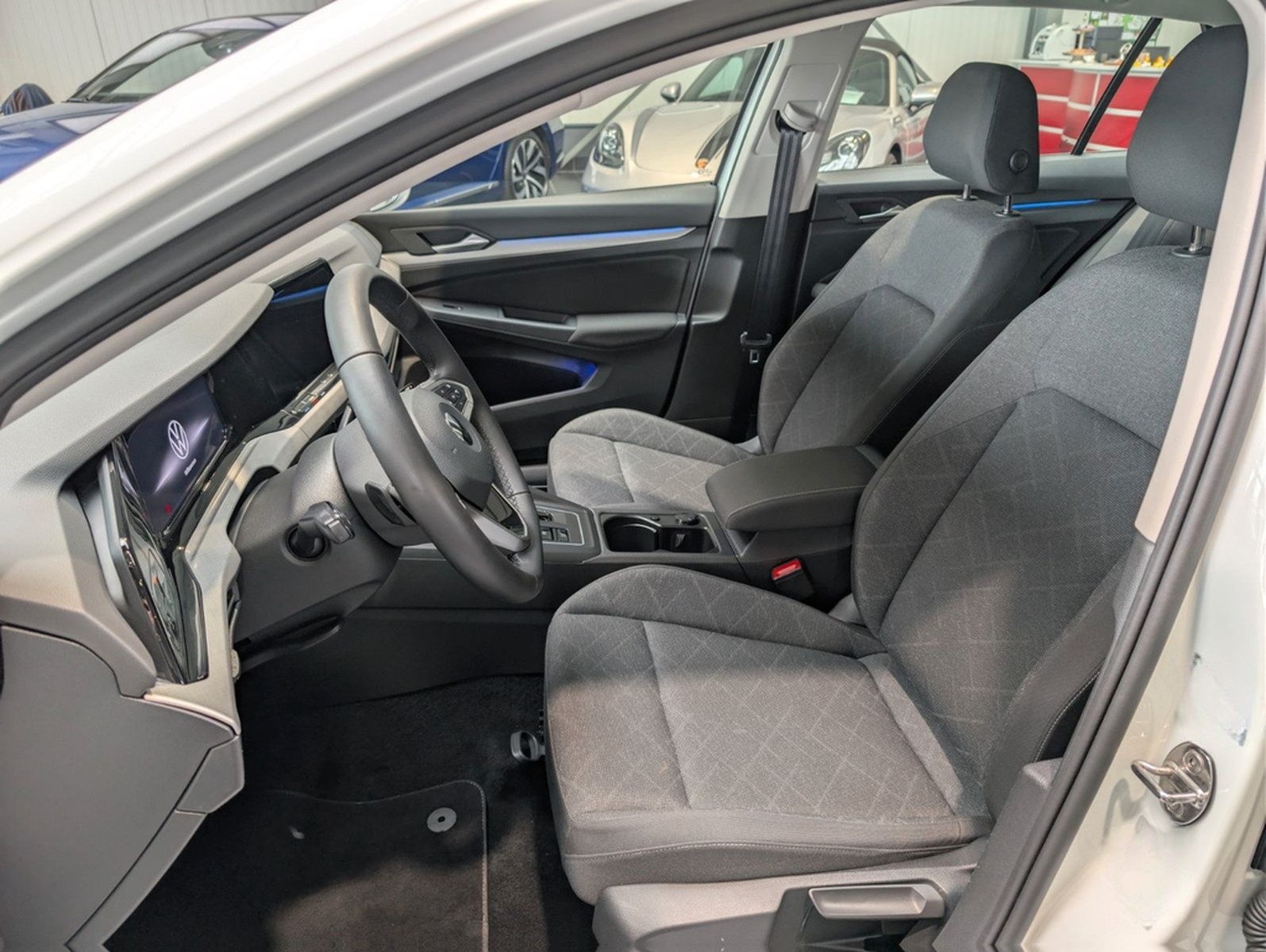 Volkswagen Golf 2.0 TDI SCR DSG Life foto 7