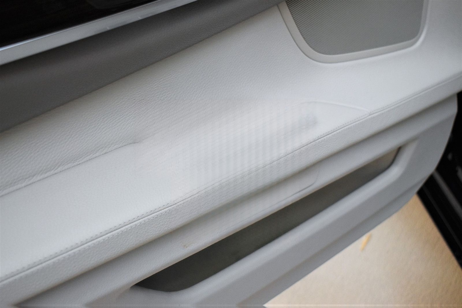 BMW 740d xDrive+1.Hand+Bi-Xenon+Kamera+Memory+AHK foto 27