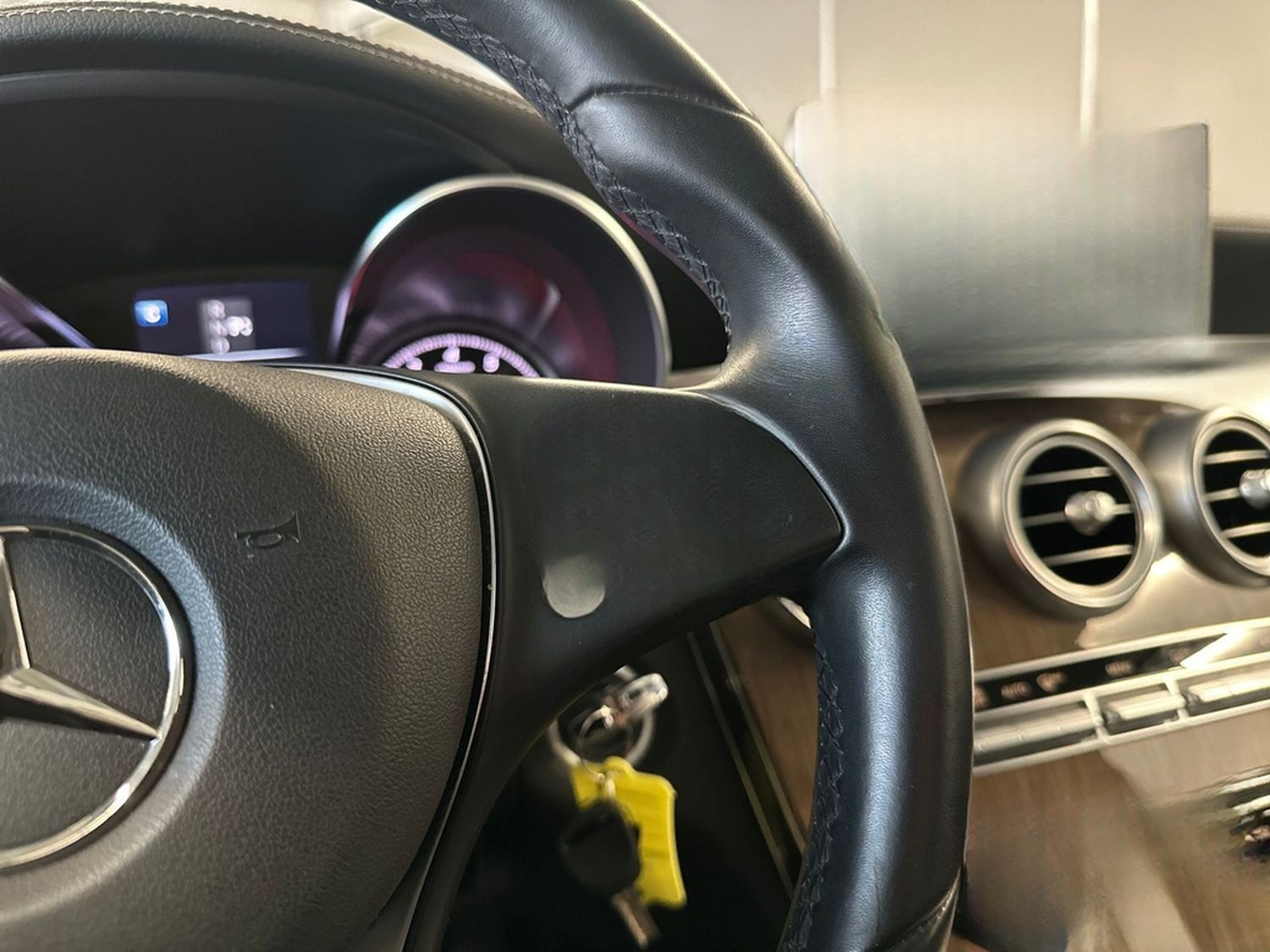 Mercedes-Benz C 200  CGI Exclusive *LED*AHK*TEMP*NAVI* foto 15