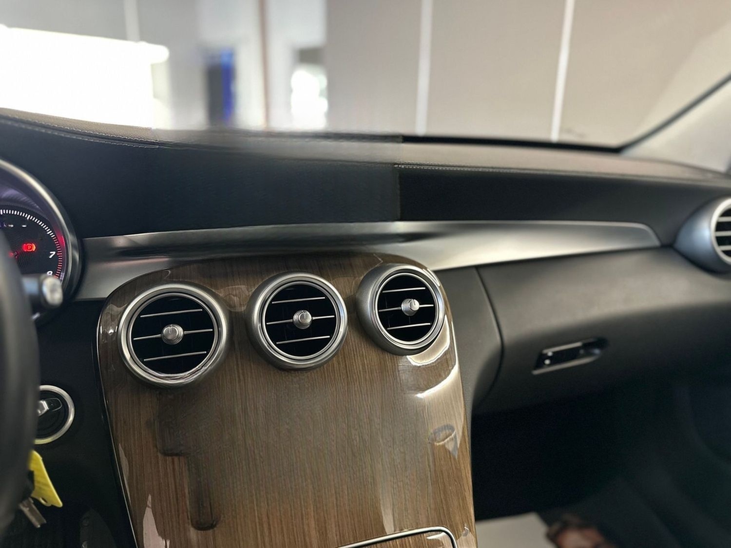 Mercedes-Benz C 200  CGI Exclusive *LED*AHK*TEMP*NAVI* foto 17