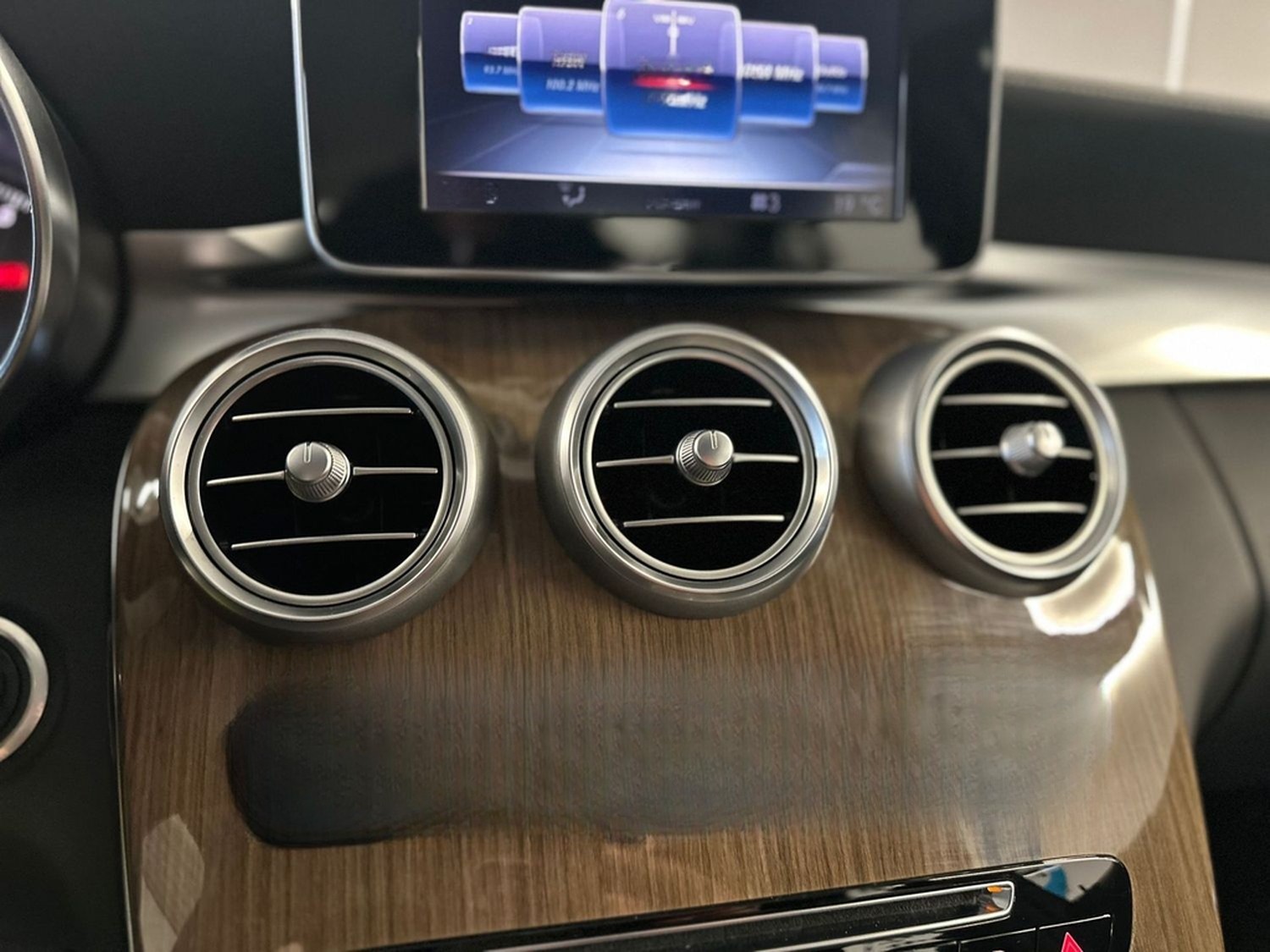 Mercedes-Benz C 200  CGI Exclusive *LED*AHK*TEMP*NAVI* foto 19