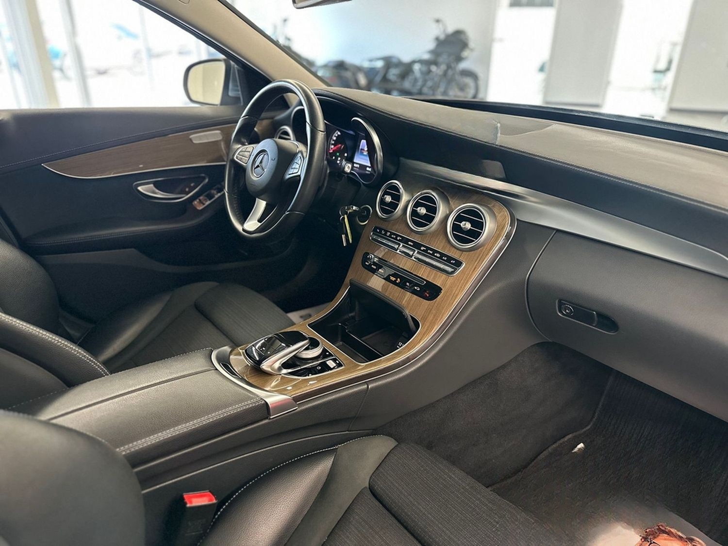 Mercedes-Benz C 200  CGI Exclusive *LED*AHK*TEMP*NAVI* foto 29
