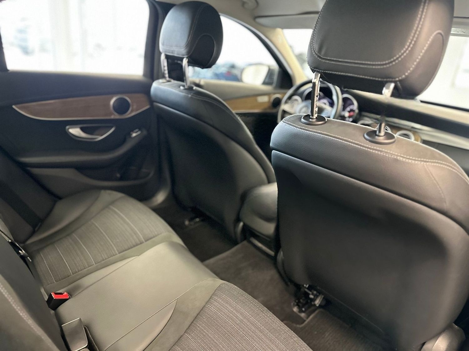 Mercedes-Benz C 200  CGI Exclusive *LED*AHK*TEMP*NAVI* foto 33